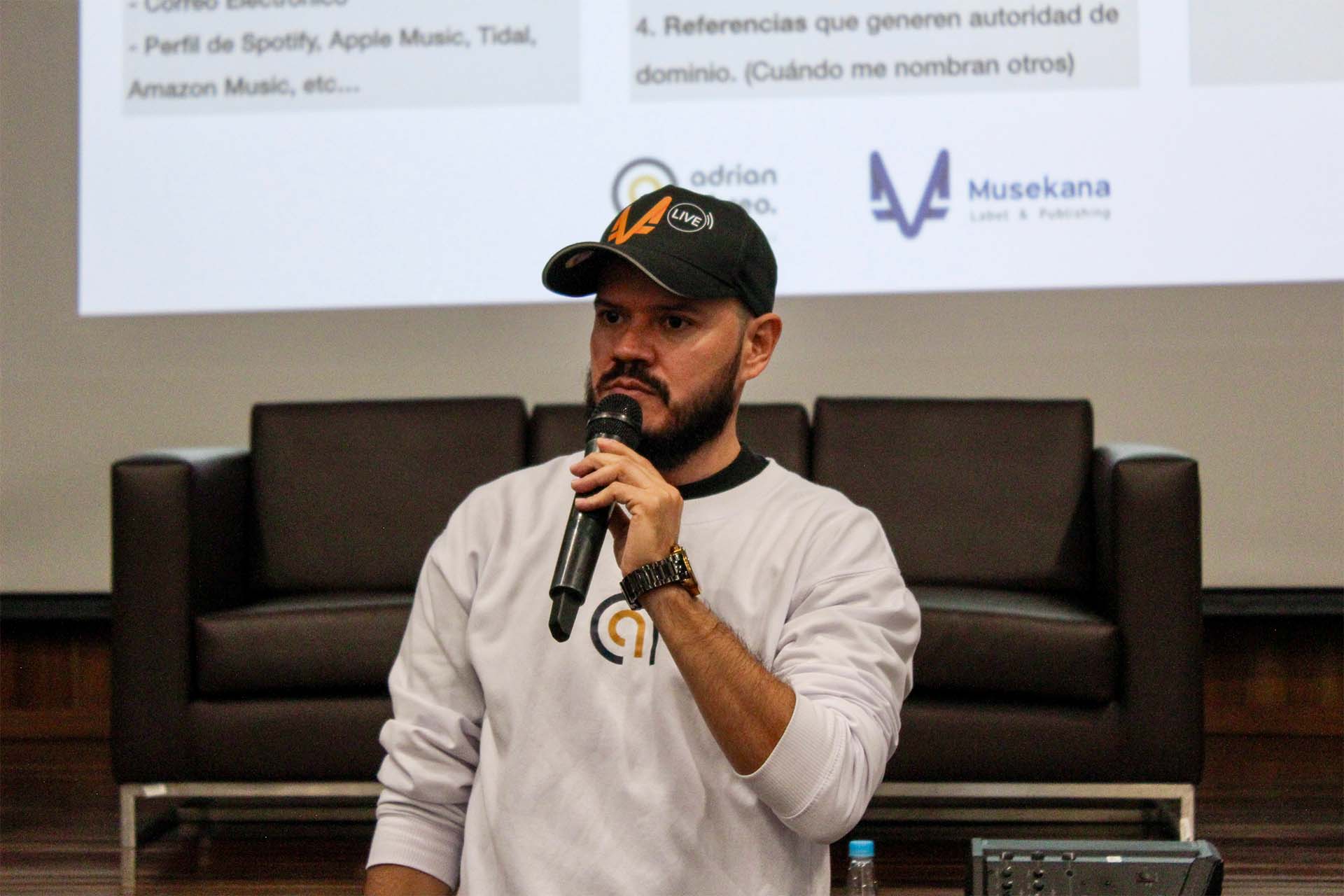 Socialización y charla académica – 21 de octubre de 2025📍 Encuentro de Universidades ASCUN – Bucaramanga